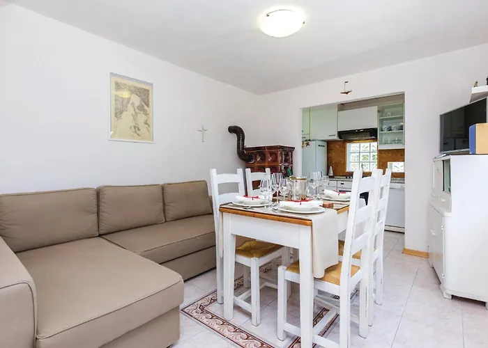 Ferienhaus 2 Bedroom Awesome In
