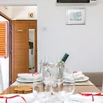 2 Bedroom Awesome In * Jadranovo