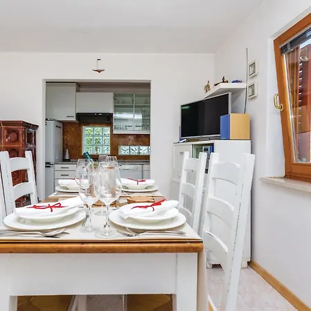 2 Bedroom Awesome In Feriehus