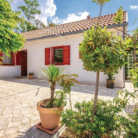 2 Bedroom Awesome In * Jadranovo