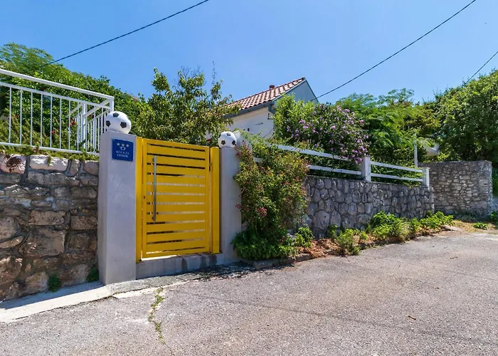 2 Bedroom Awesome In Сasa de vacaciones